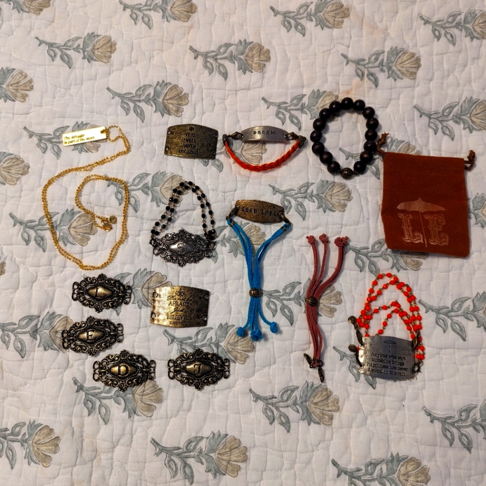 Lenny and Eva lot, gently used